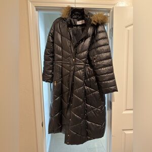 Liz Claiborne Black Quilted Long Puffer with Faux-Fur Hood Trim